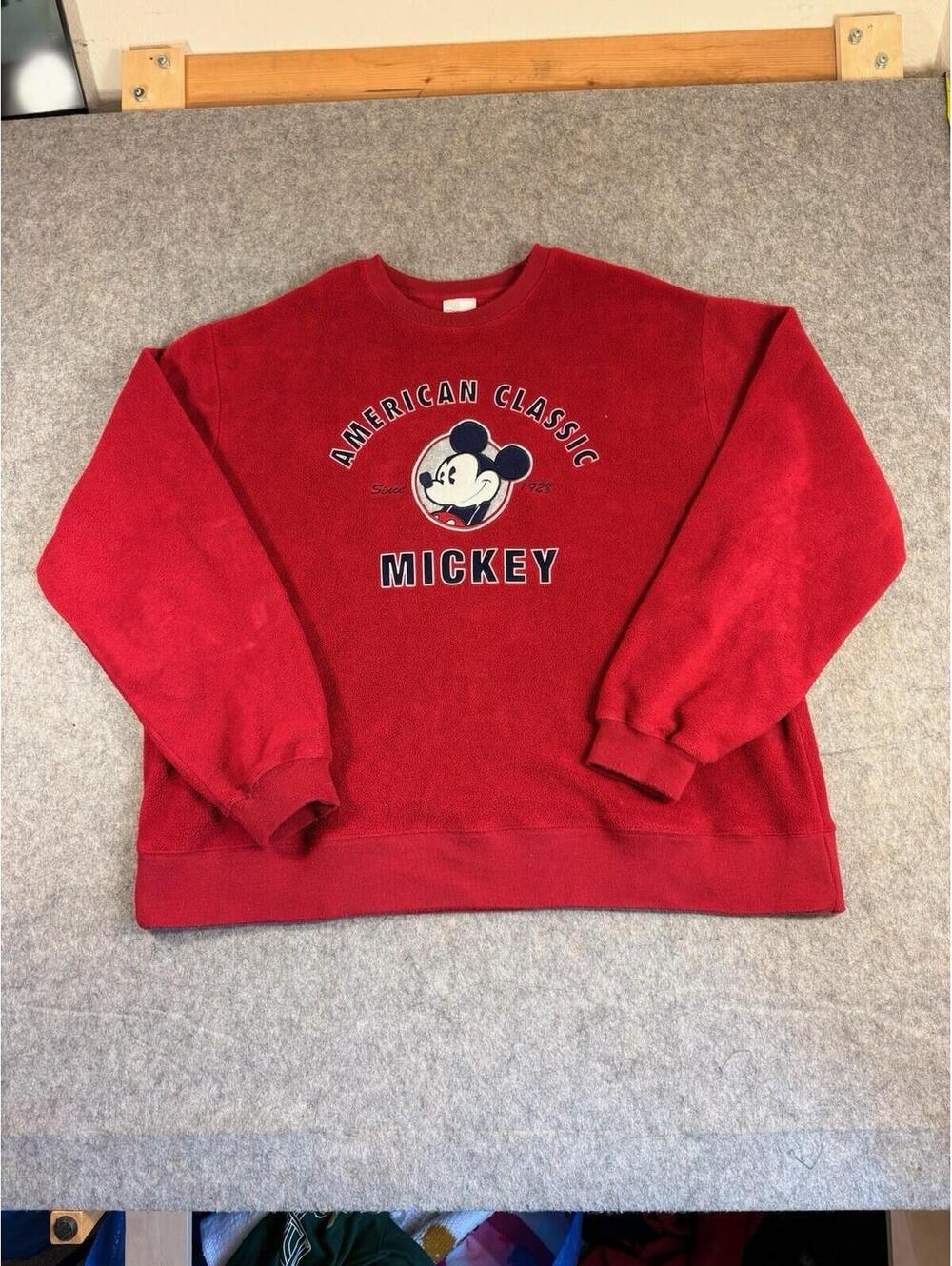 Vintage Disney Store Men's XL Mickey Mouse Fleece Sweatshirt Red Embroidered